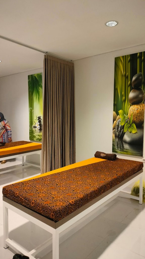 Sport & Beauty 5, Cozzy Hotel Semarang by Sinergi, Semarang