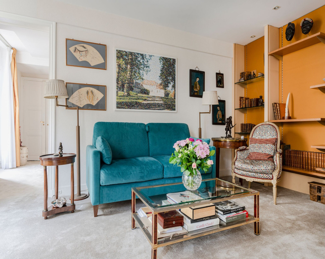 Others 5, Saint-Germain Prestige Residence, Paris
