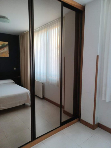 Bedroom 3, Apartamentos Playa de Portio, Cantabria