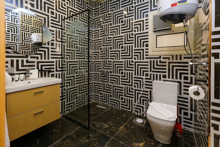 Bathroom 4, Rizk Pyramids View Hotel, Al-Ahram