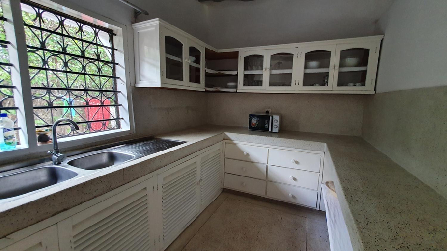 Others 5, Waridi House, Kilifi North