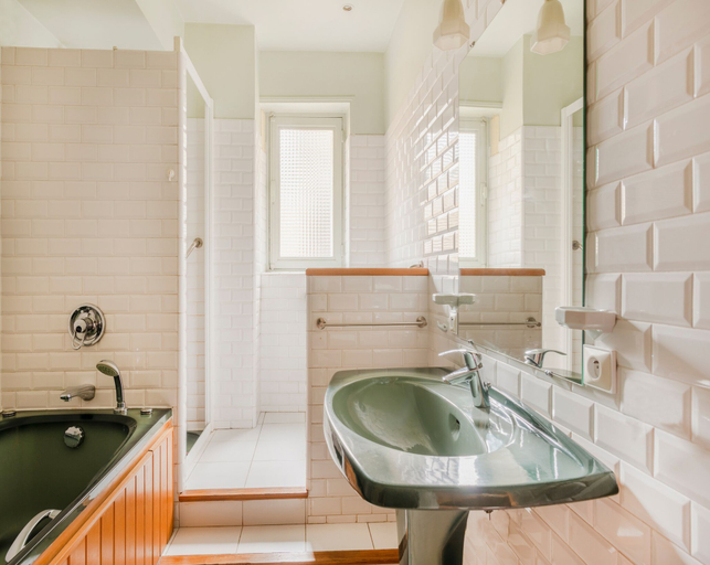 Bathroom, Saint-Germain Prestige Residence, Paris