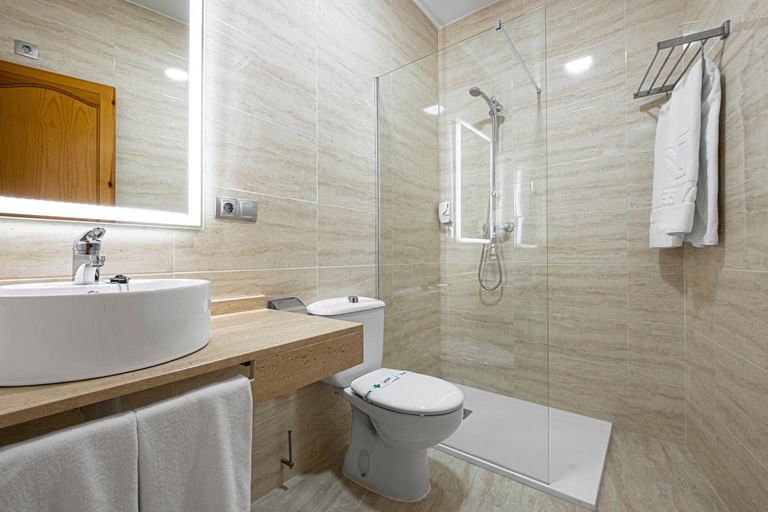 Bathroom 2, Apartamentos San Pedro, Jaén