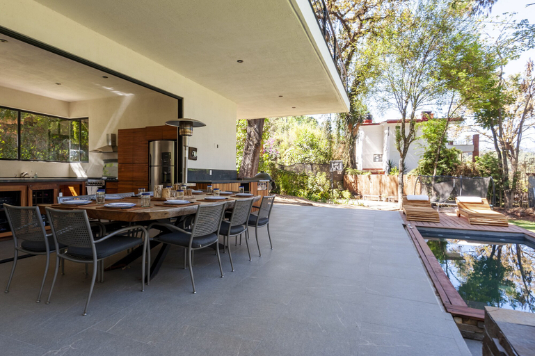 Food & Drinks, Casa con amplia terraza y jacuzzi, Valle de Bravo