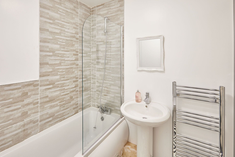 Bathroom 4, Host Stay Apartment 2 Clarendon, Redcar and Cleveland