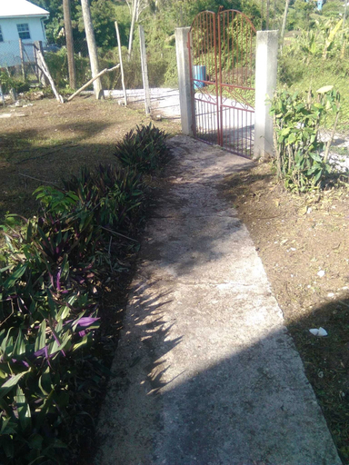 Others 4, Spacious 2-bed House in Carriacou