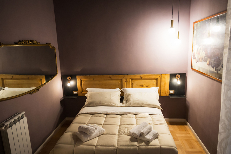 Bedroom 2, I Leoni di Rosaroll, Napoli