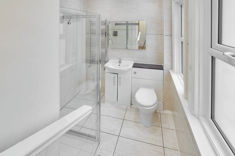 Bathroom 4, Host Stay Victorian Seahouse, Redcar and Cleveland