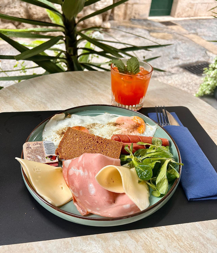 Food & Drinks 4, Perello Old Town, Split