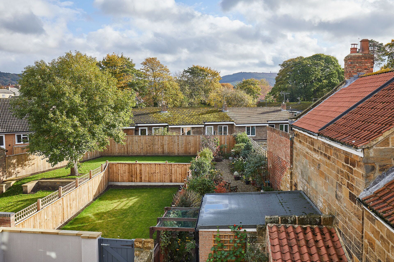 Exterior & Views 2, Host Stay Waterlily Cottage, North Yorkshire