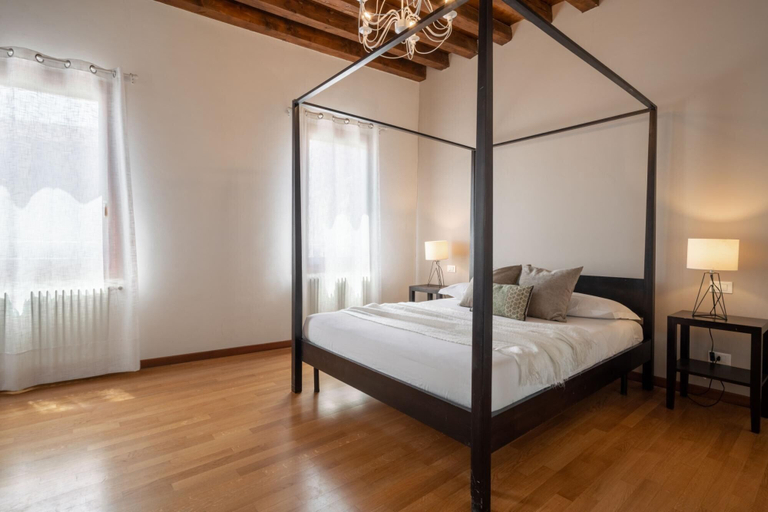 Room 5, Herion Palace Apt 2 by Wonderful Italy, Venezia