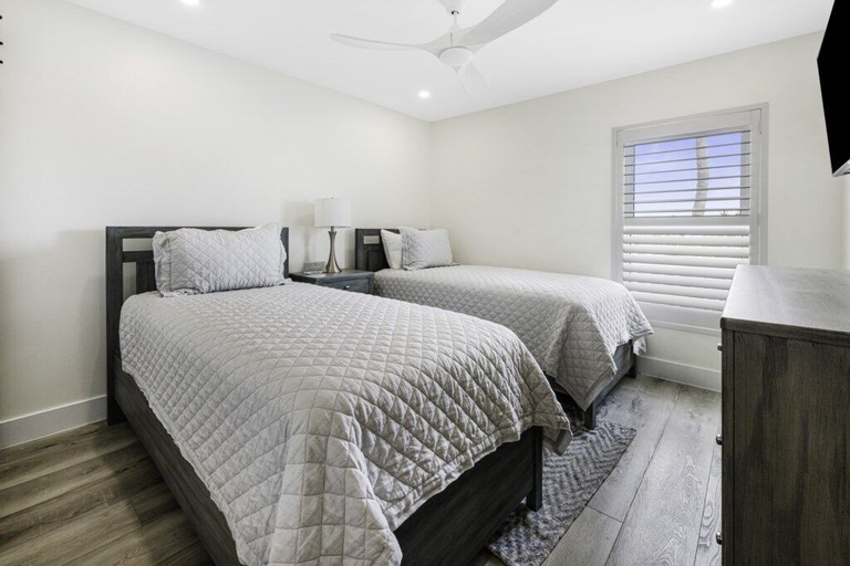 Bedroom 2, South Seas Beach Villa 2535 4 Bedroom Home by RedAwning, Lee