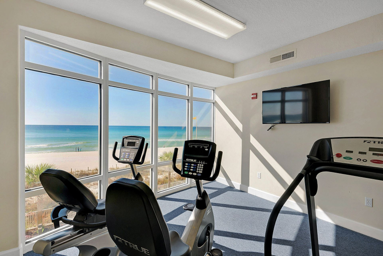 View from property 2, Beautiful Ocean Views! 2-bedroom, 2-bathroom! Resort Pools!, Bay