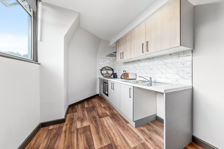 Others 5, Sleep 4 Serviced Ensuite Room Sydenham London Se26, London