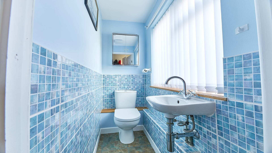 Bathroom 4, Host Stay Shorty s, Northumberland