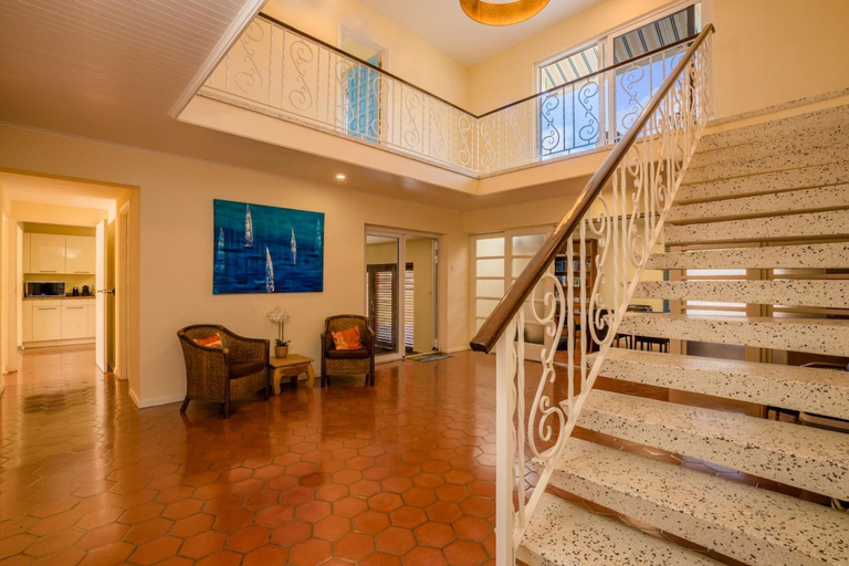 Others 4, NEW 6br6 5BA Villa 200m to Beach w Privatepool