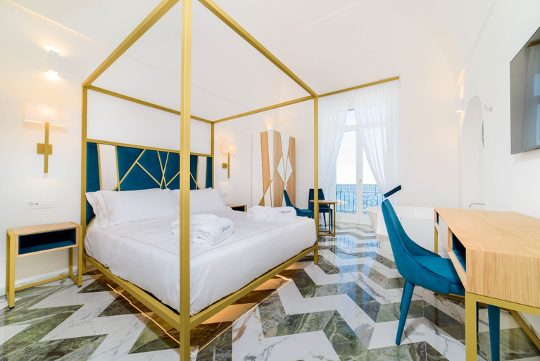 Bedroom 5, Palazzo Vitagliano, Salerno