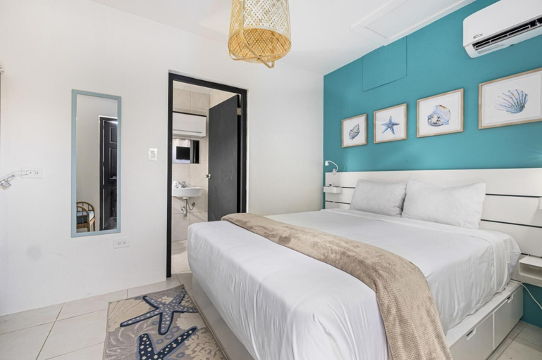 Bedroom 3, Unique Modern 4BR w Large Private Pool Mini Golf