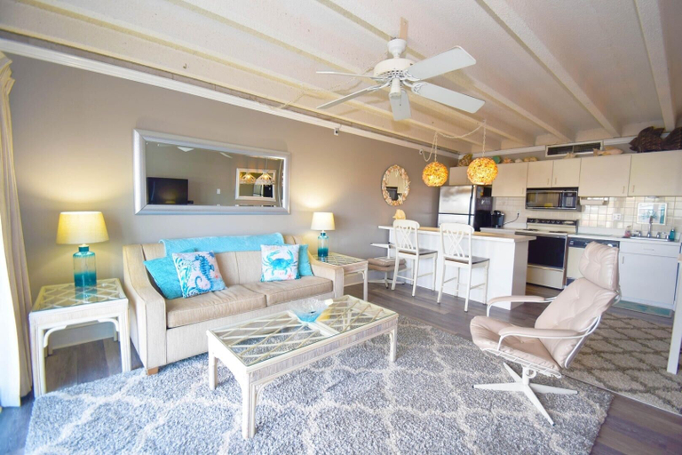 Living room 5, Jada 4H 1 Bedroom Condo by RedAwning, Worcester