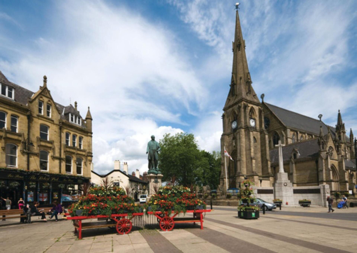 Exterior & Views 3, Cosy 1-bed Apartment in Bury Town Centre, Bury