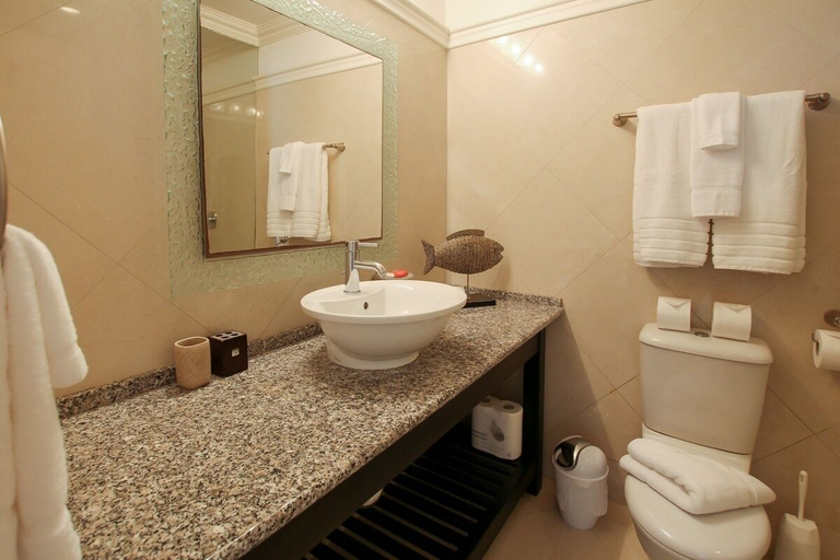 Bathroom 4, Large Townhouse with Plunge Pool, 3 mins from Beach - Turtle View 2 by BSL Rentals