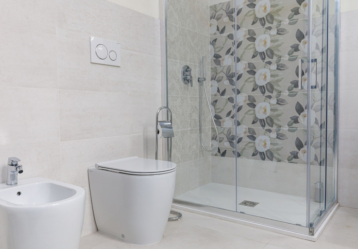 Bathroom 5, Onlyrooms IV - Sea View & Free Parking, Cagliari