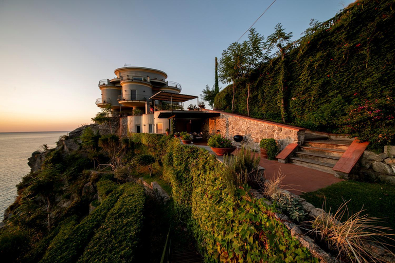 Villa Alcado, Catanzaro
