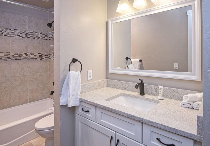 Bathroom 4, Breakaway West #212 2 Bedroom Condo by RedAwning, Eagle