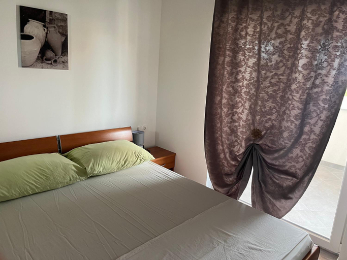 Bedroom 2, Apartmani Tatiana Pakostane, Pakoštane