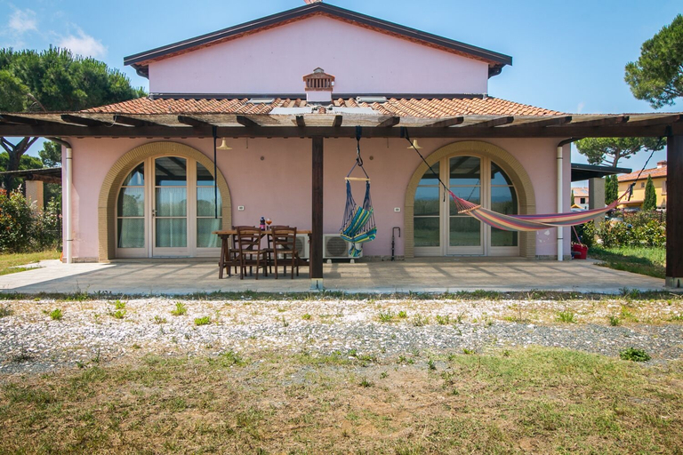 Exterior & Views 2, Appartamento Palazzeta With Pool, Near the Sea, Livorno