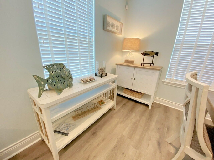 Interior 2, At Long Last 3 Bedroom Home by RedAwning, Galveston