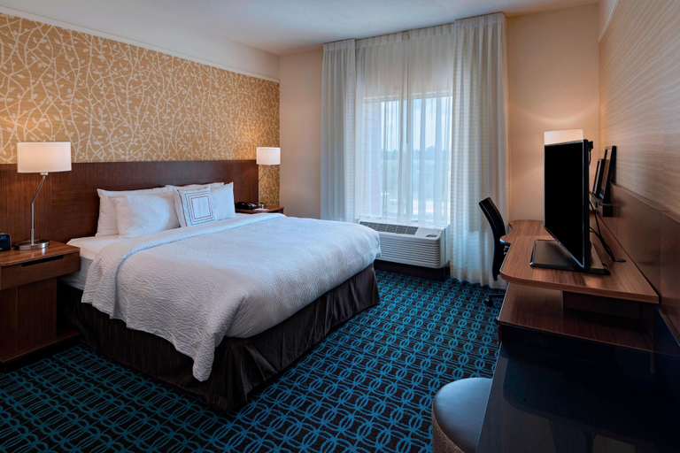 Bedroom 2, Fairfield Inn & Suites by Marriott Dublin, Laurens