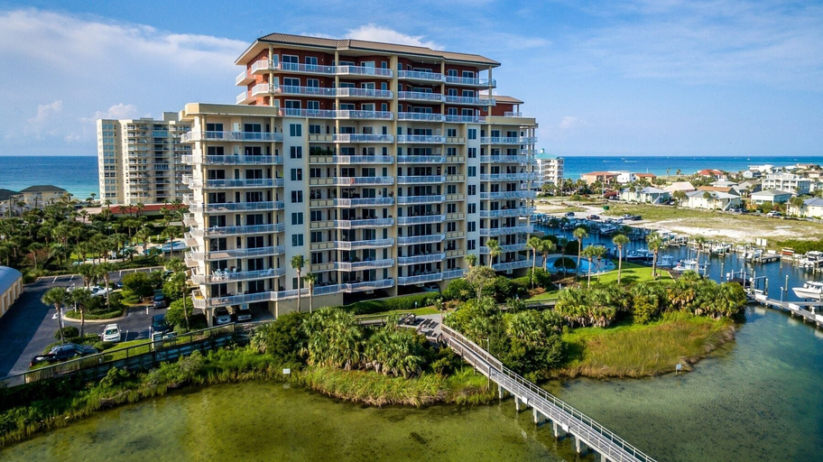 Exterior & Views 2, Harbor Landing 201a 3 Bedroom Condo by RedAwning, Okaloosa