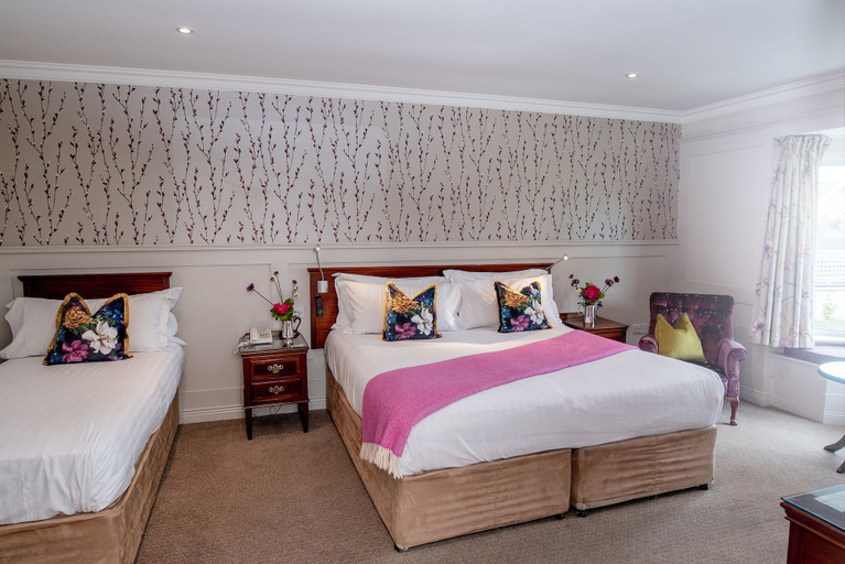 Bedroom 3, Whitford House Hotel