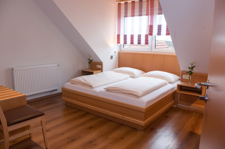 Bedroom 5, Gasthof Schwarzes Roß, Kitzingen