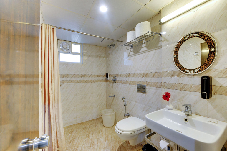 Bathroom 4, Hotel Vista Suites, Bangalore, Bangalore