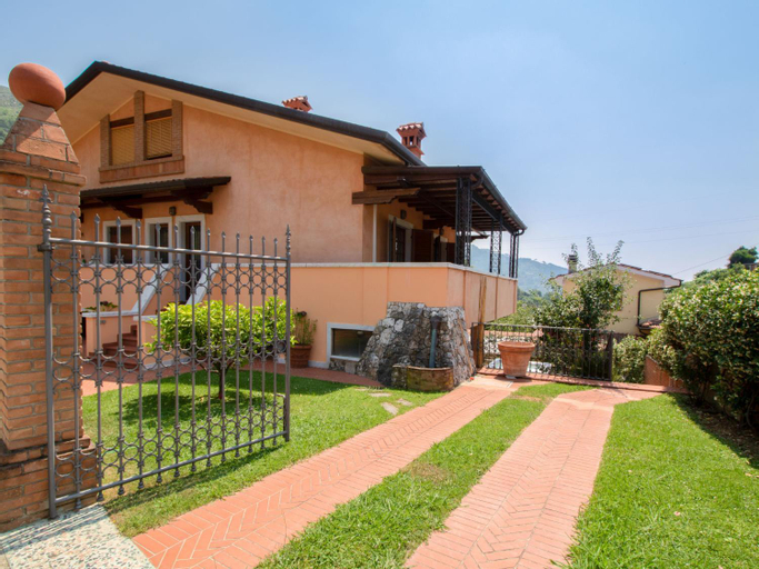 Apartment Serenella by Interhome, Lucca
