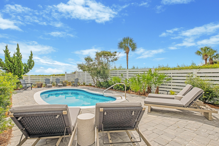 Sport & Beauty 5, Shellstone Cottage Beach Front Seacrest Home with Private Pool and 5 Bedrooms 4 Home by RedAwning, Walton