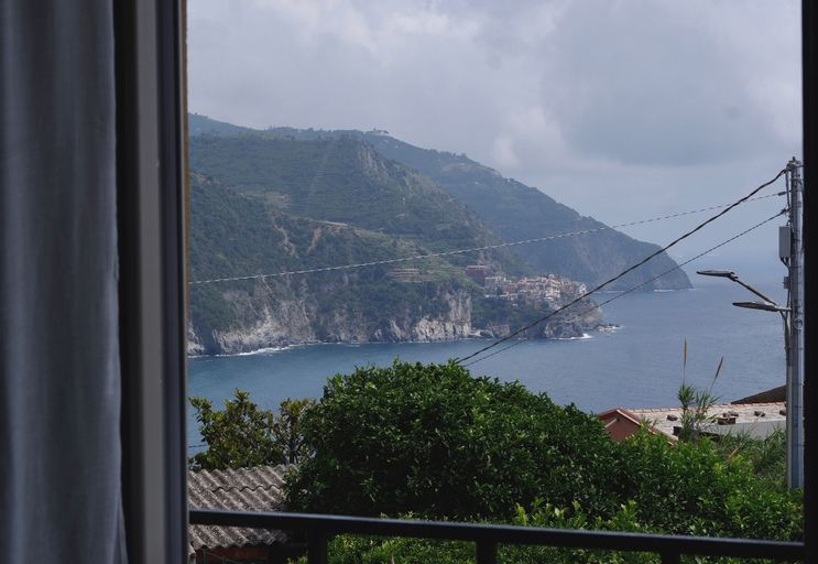 Exterior & Views 10