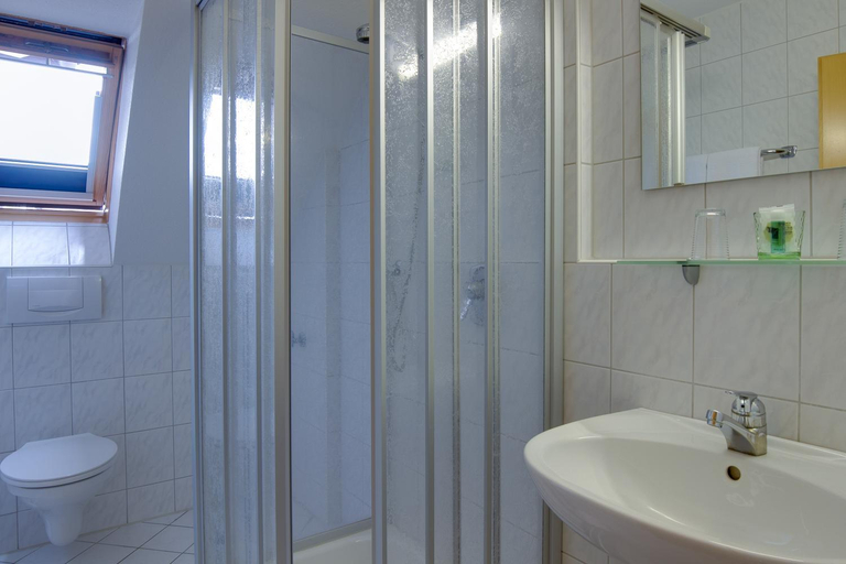 Bathroom, Central Hotel Friedrichshafen, Bodenseekreis