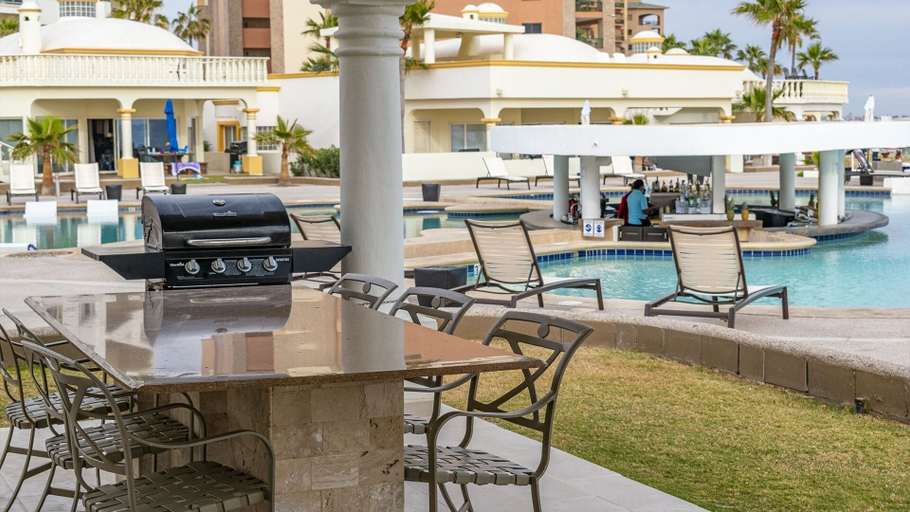 Pool, Stunning 3 Bedroom Beach Villa on Sandy Beach at Las Palmas Beachfront Resort V-16 3 Villa by RedAwning, Puerto Peñasco