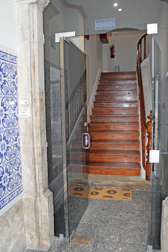 Others 4, Residencial Lunar, Porto