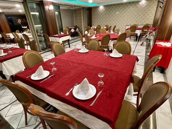 Food & Drinks 5, Rue d'Or, Setif