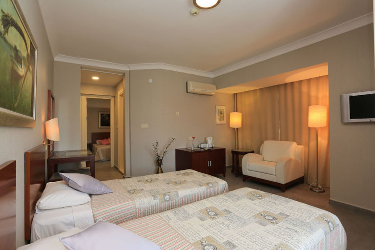 Bedroom 5, Summer Otel, Ula