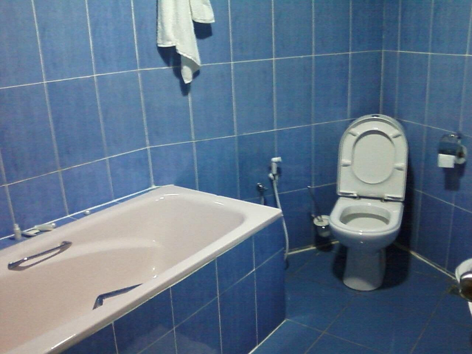 Bathroom 3, Hôtel Cristal, Bejaia