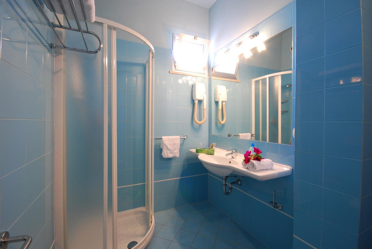 Bathroom, Hotel Costa Verde, Teramo