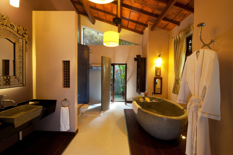 Bathroom 5, Reef Villa & Spa, Panadura