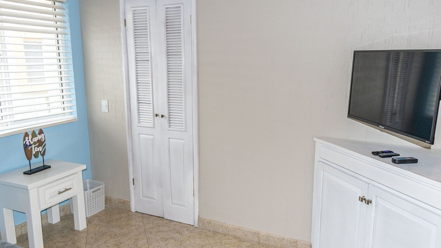 Interior 2, Stunning 3 Bedroom Beach Villa on Sandy Beach at Las Palmas Beachfront Resort V-16 3 Villa by RedAwning, Puerto Peñasco