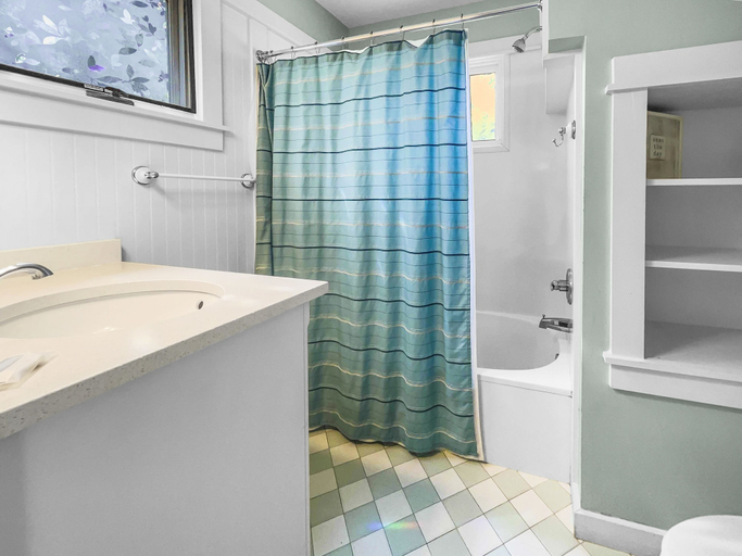 Bathroom, Waves 1 Bedroom Cottage by RedAwning, Walton