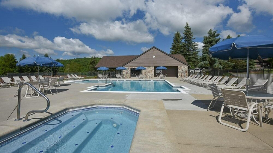 Sport & Beauty 4, Seven Springs Sunridge 1BR Loft Standard Condo by RedAwning, Somerset